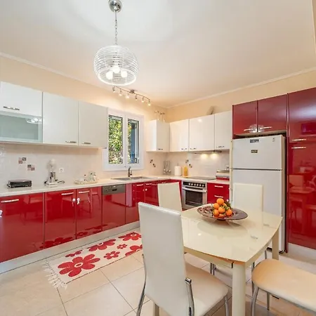 Сasa de vacaciones Vangel House *